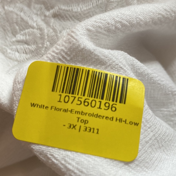New IZURIA | White Floral-Embroidered Hi-Low Top size 3XL - Picture 4 of 12